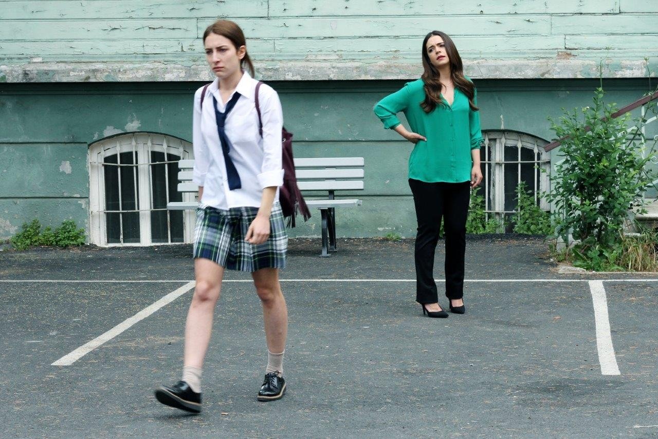 100 karede 100 bölüm