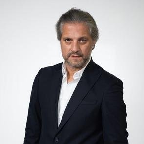 Eşkıya Dünyaya Hükümdar Olmaz | Kadro | Aziz