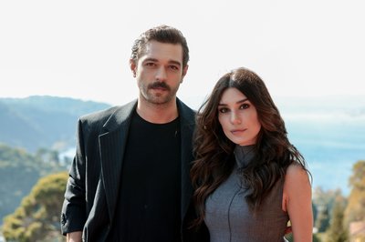 ‘Yıldızlar Bana Uzak’ yakında atv’de