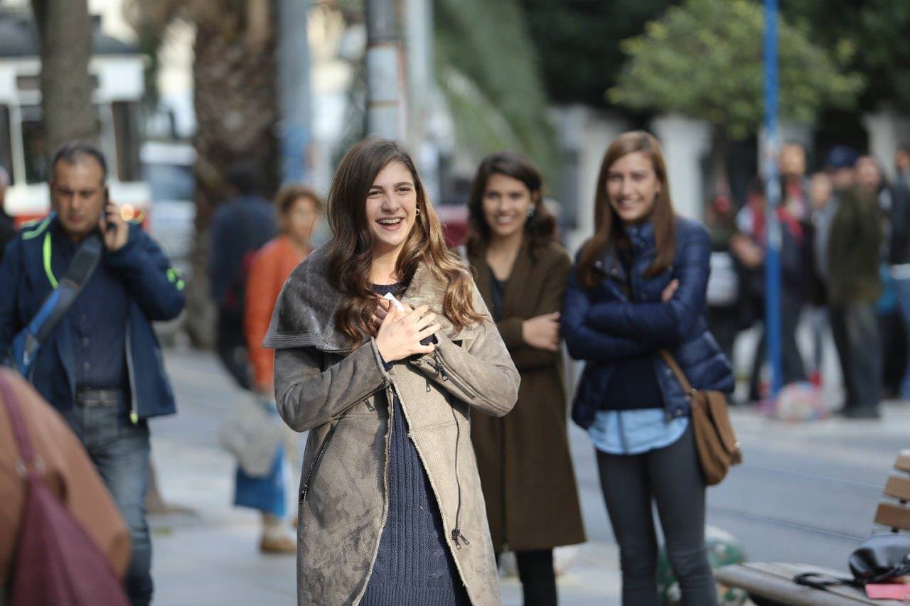 100 karede 100 bölüm