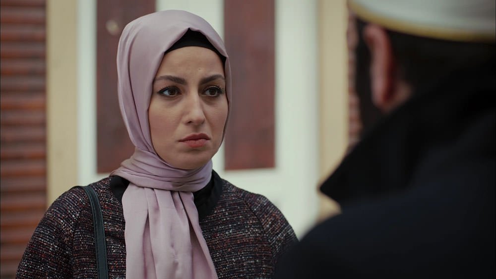 Kertenkele 26. bölüm replik galerisi