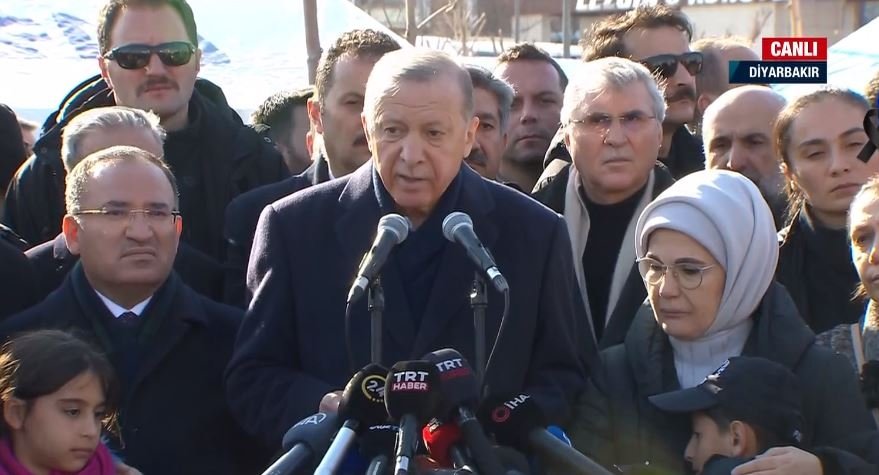 Üniversiteler online eğitime geçiyor