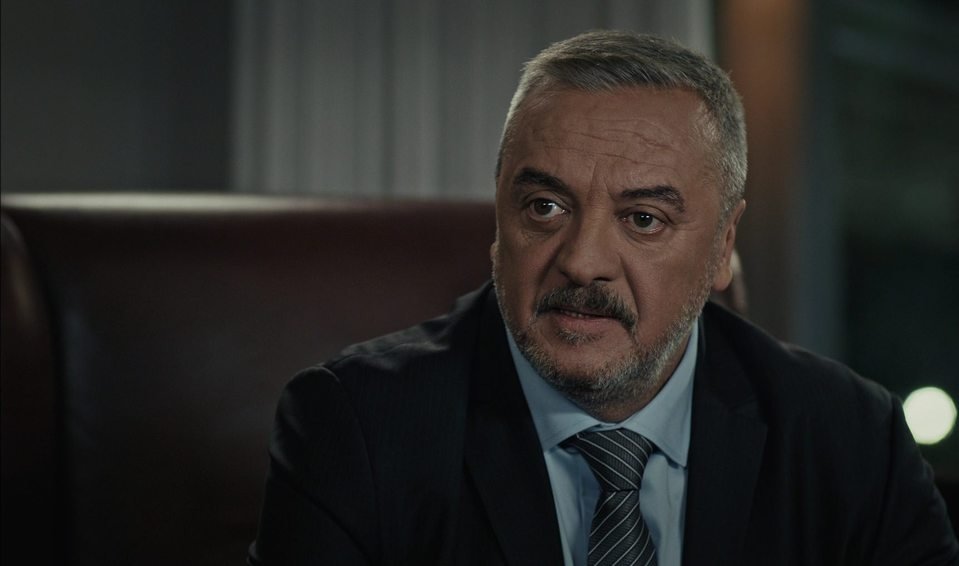 eskiya-dunyaya-hukumdar-olmaz