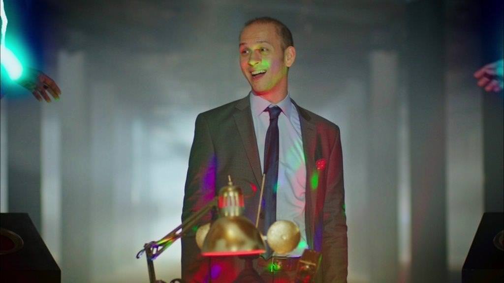 Mutlu Ol Yeter 1. Bölüm replik galerisi