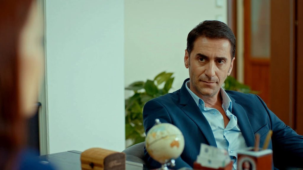 Aşk başlıyor… 1.bölüm fotogaleri