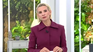 Esra Erol’da
