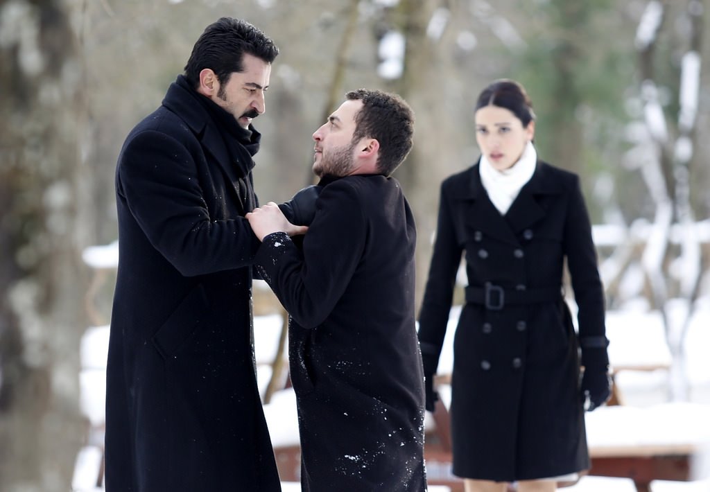 Mahir kabadayılara direniyor... 99. bölüm fotogaleri