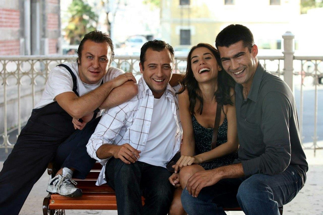 100 karede Ezel efsanesi