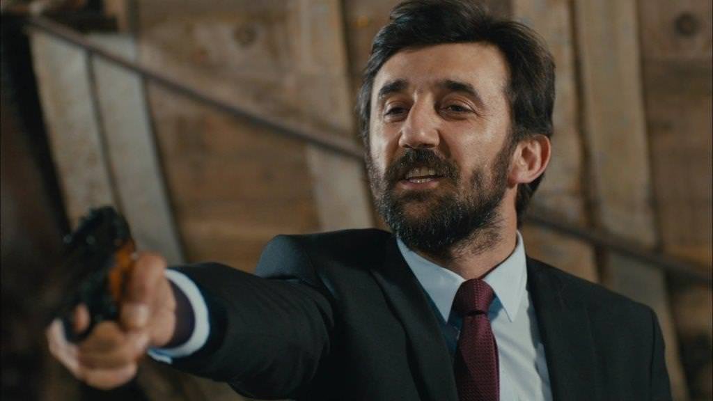 Aileyi Sarsacak Karar… 18. bölüm fotogaleri