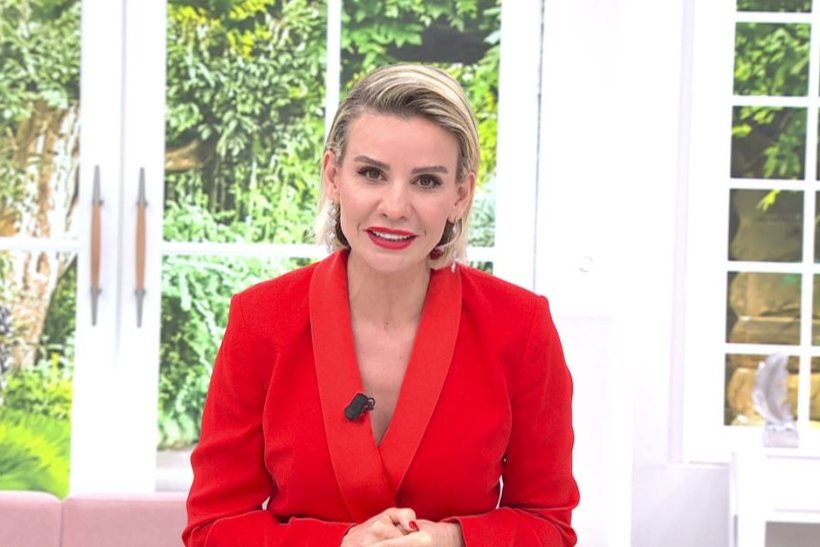 Esra Erol'da bir yıl böyle geçti! İşte 2021'e damga vuranlar...