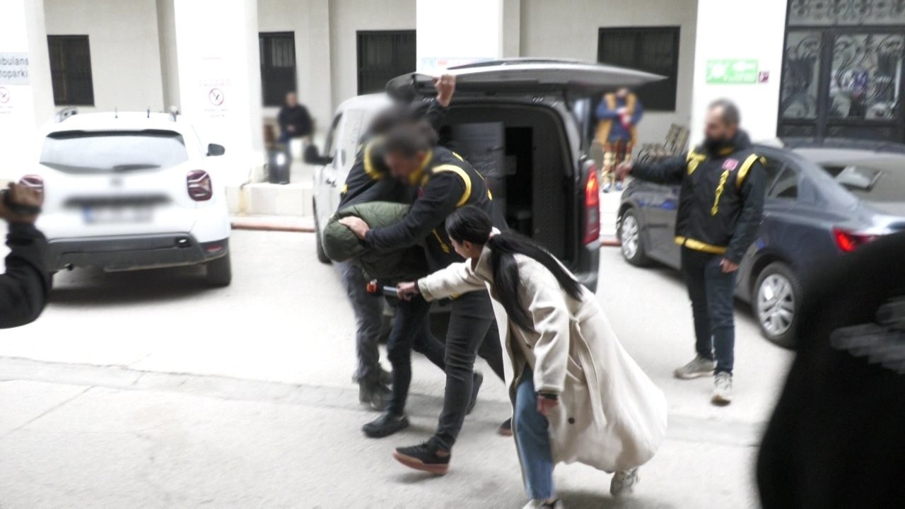 Vahşice öldürülen emekli öğretmen...