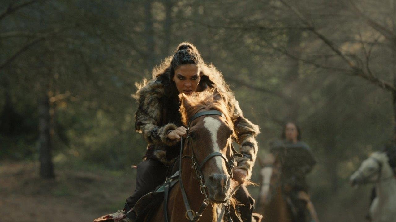 Akkız ve Batuga savaş meydanında!