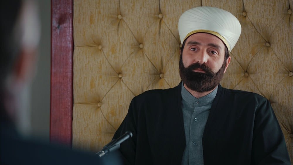 Kertenkele 21. bölüm replik galerisi