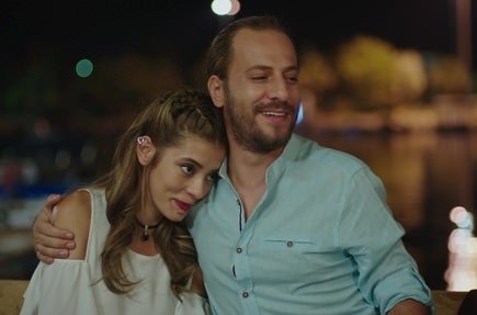 Ortağımı öpmüyor muyum ben?