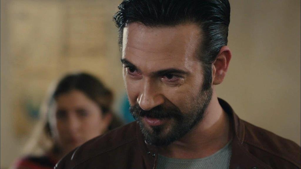 Begüm'ün gururu ayaklar altında... 3. bölüm fotogaleri