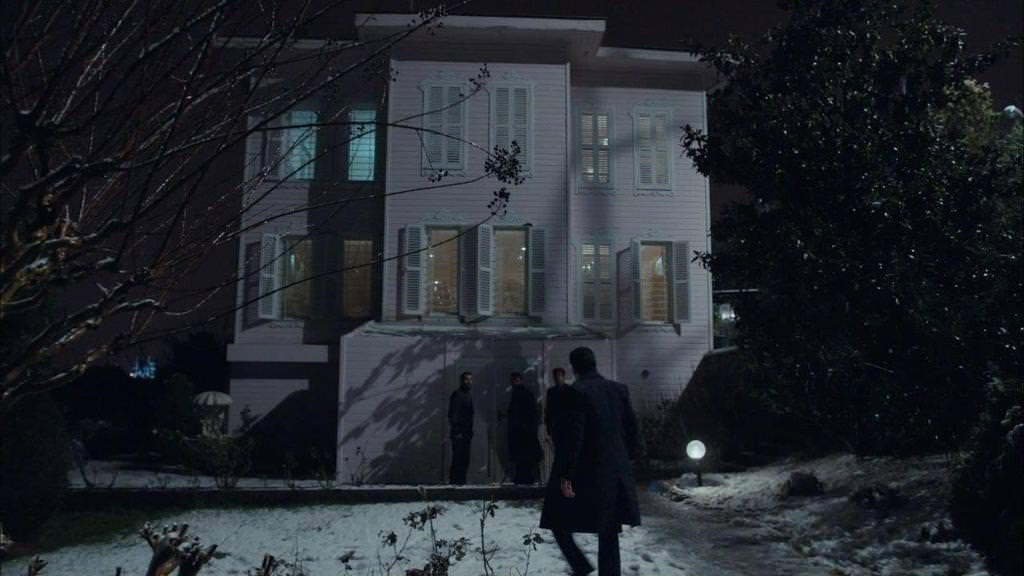 Mahir nasıl ateşe verdi. Karadayı 92. Bölüm fotogaleri