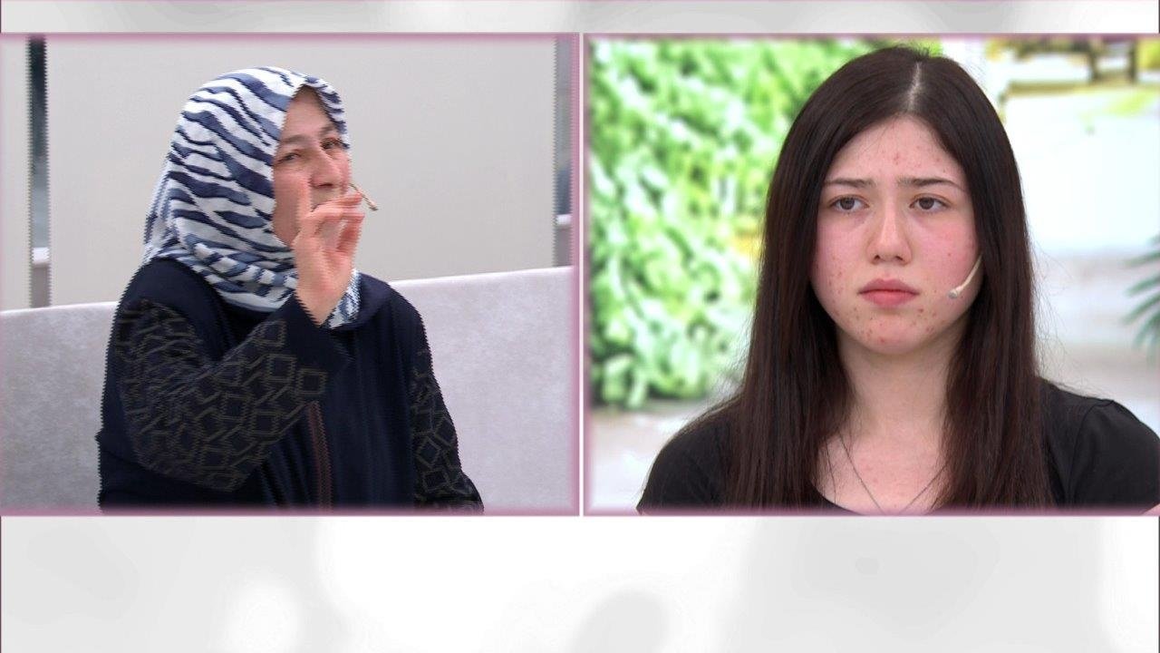 Emine Teyze, kızı Ayşe Şeyma'ya sarıldı