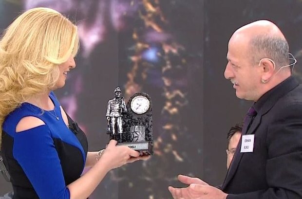 Müge Anlı'ya bir ödül de maden işçilerinden!