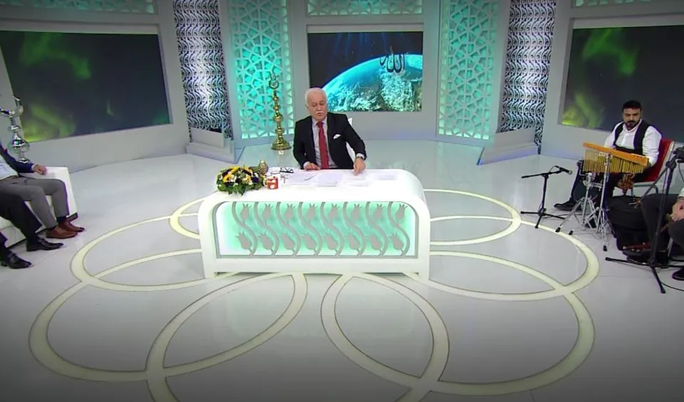 Nihat Hatipoğlu İle Dosta Doğru