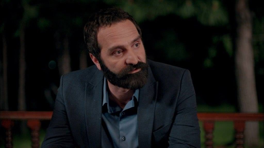 Kertenkele 32. bölüm replik galerisi