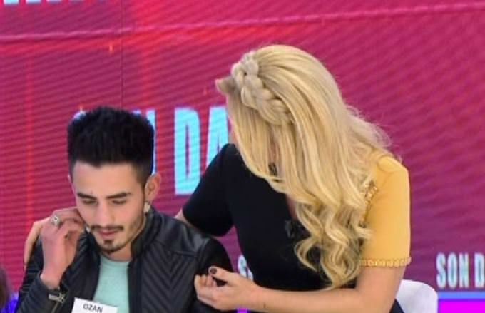 muge-anli-ile-tatli-sert