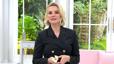 Esra Erol’da