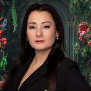 Nur Yazar kimdir? Nur Yazar Biyografisi