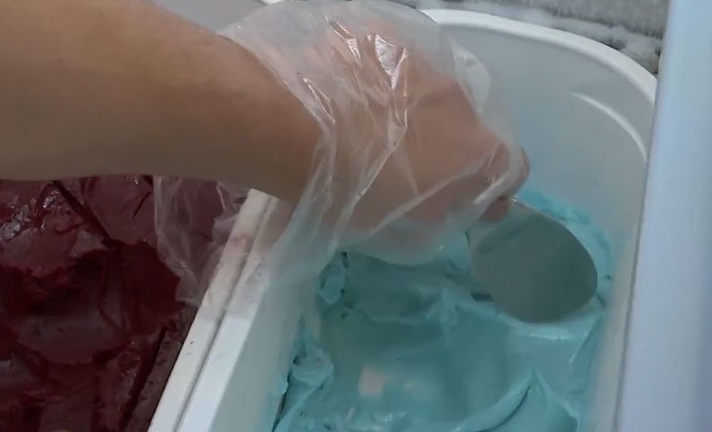 Renkli dondurmada gizli tehlike