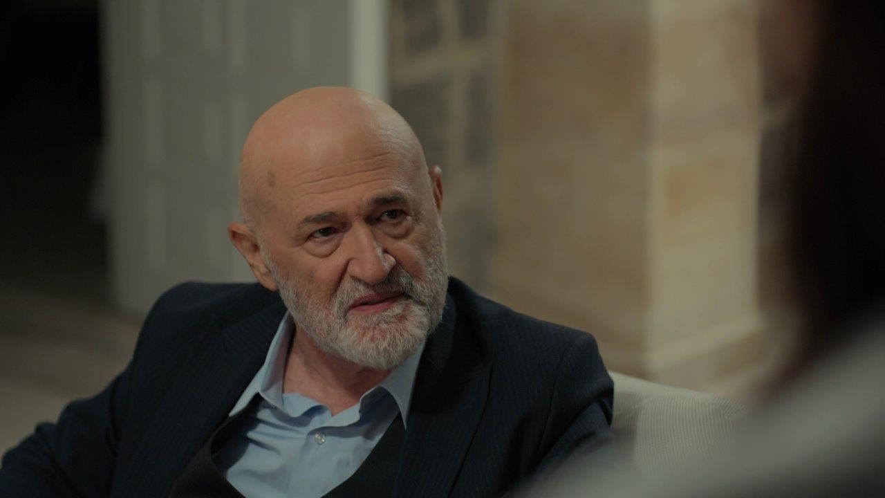 Safir 4. Bölümde neler oldu?