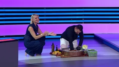 Umut’tan stüdyoda çiğköfte şovu