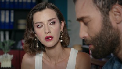 Başkomiser Şahin ile psikolog İpek terapide