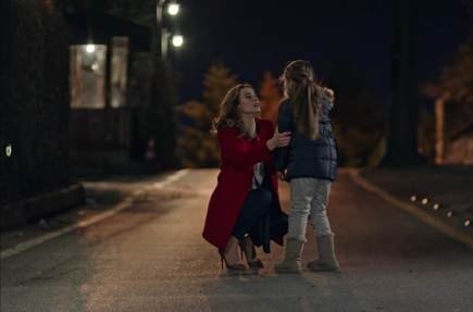 Leyla, Elif’i kaçırıyor