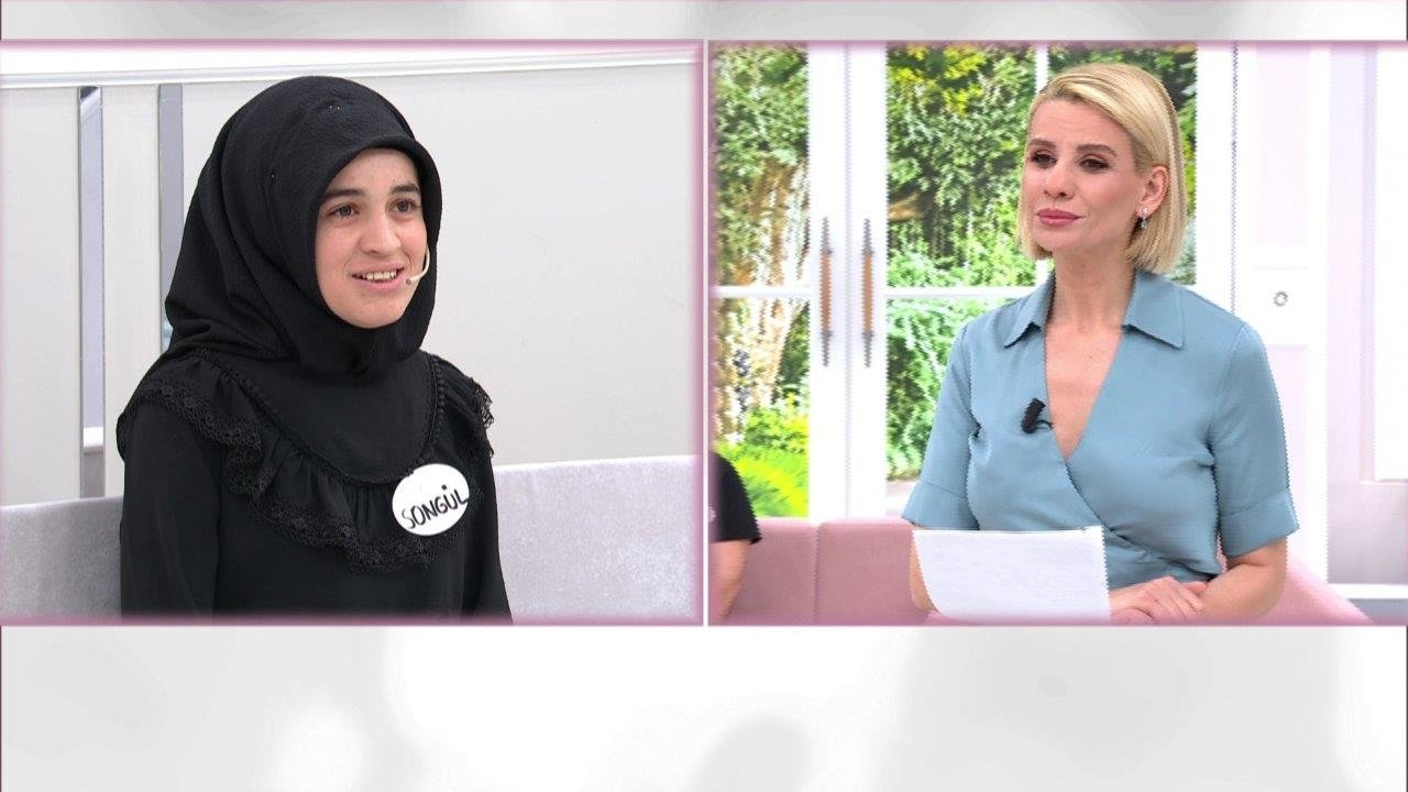 Şiddet görüyorum, boşa beni Esra Abla!