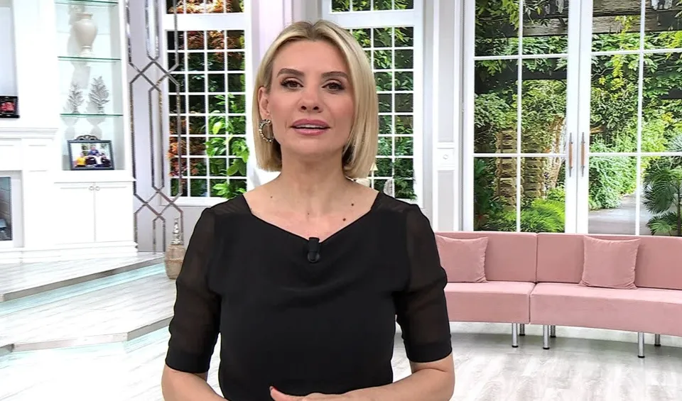 Esra Erol’da