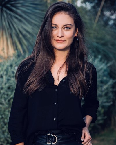 Yıldızlar Bana Uzak Dizisinin Doğa'sı Kimdir? Elifcan Ongurlar Biyografisi - atv