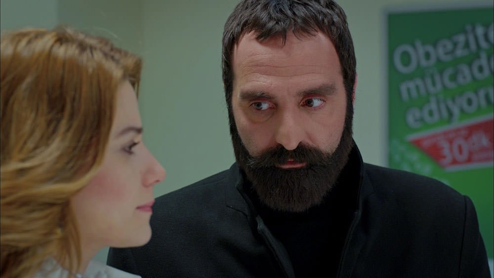 Kertenkele 26. bölüm replik galerisi