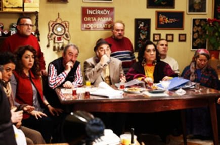 atv’nin yeni dizisi ''Aile İşi'' başlıyor!