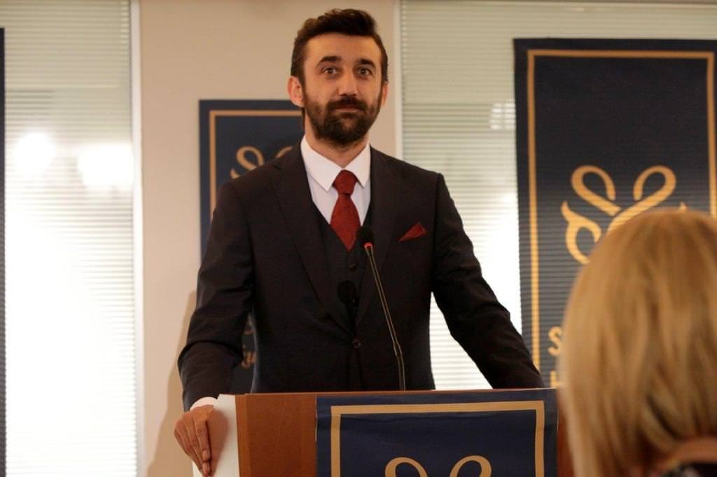 Gerçekler ortaya çıkıyor… 15. bölüm fotogaleri