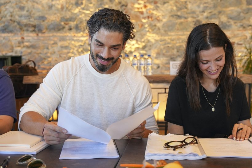 "Karadut" kadrosu okuma provasında buluştu!