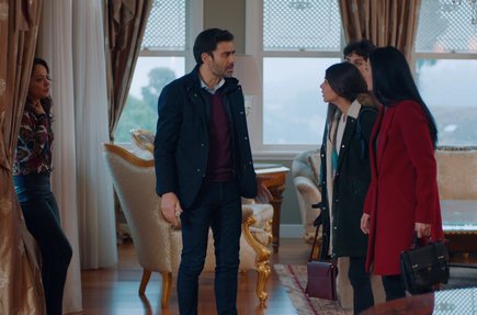 Alev, Damla ve Zeynep hesap sormaya geliyor!