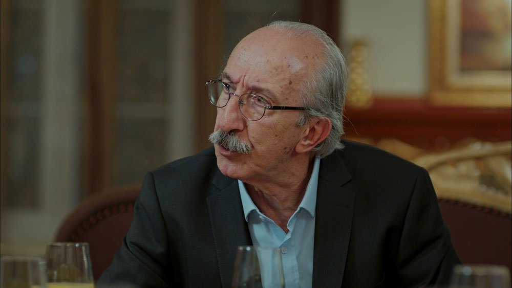 Kertenkele 27. bölüm replik galerisi