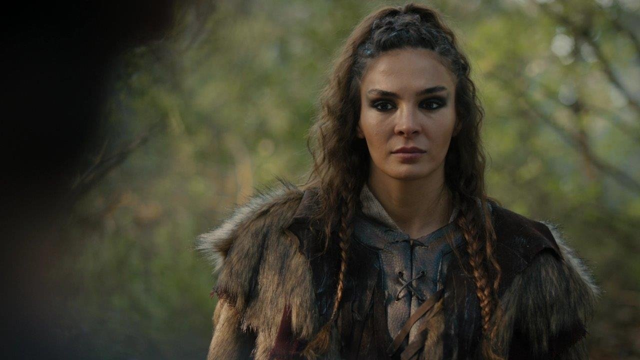 Akkız ve Batuga savaş meydanında!