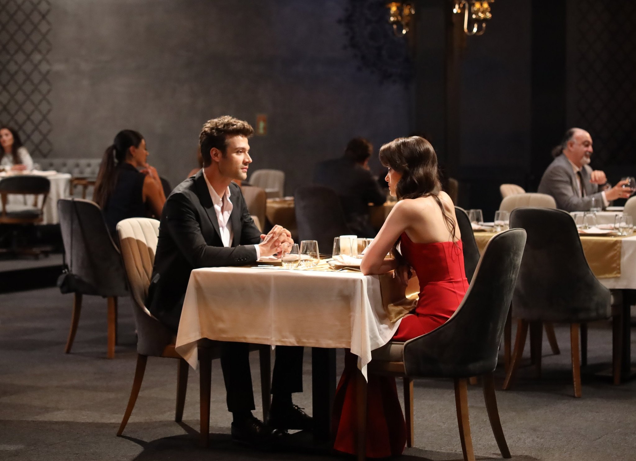 Aynadaki Yabancı Cumartesi atv'de başlıyor