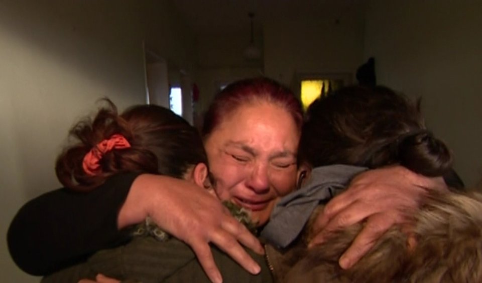 Fatma ile Yıldız, 23 yıldır görmedikleri annelerine Esra Erol�da