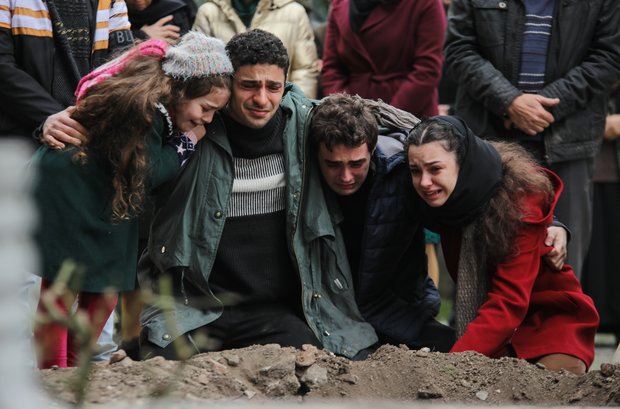 Türkiye "Kardeşlerim"e ağladı