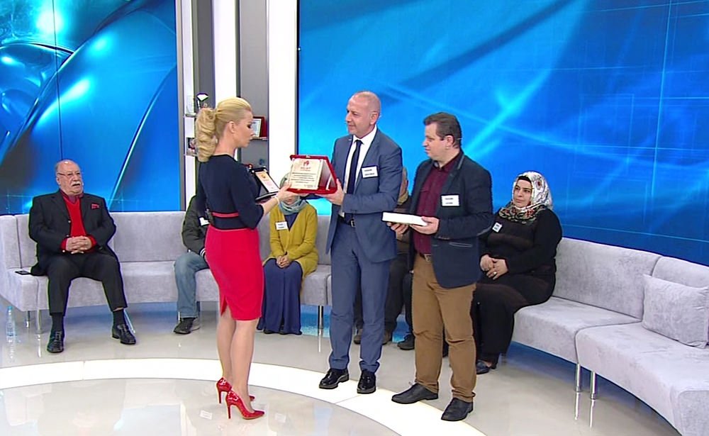 muge-anli-ile-tatli-sert