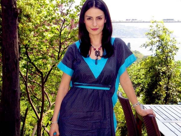 Özlem Yılmaz fotoğrafları