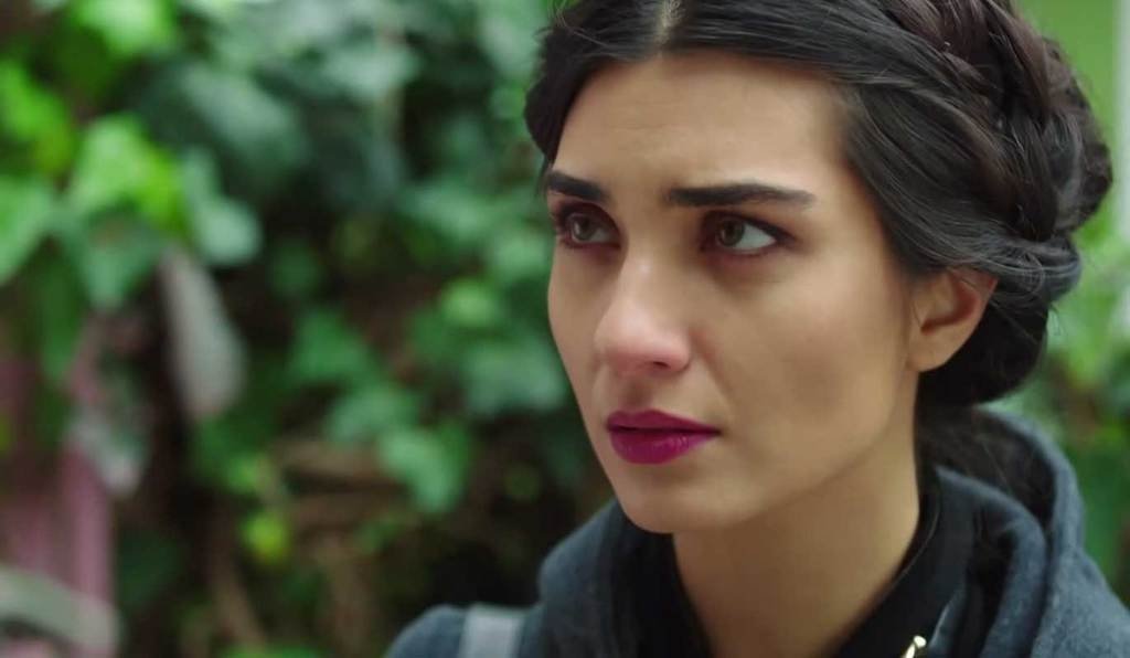 Tuba Büyüküstün resimleri