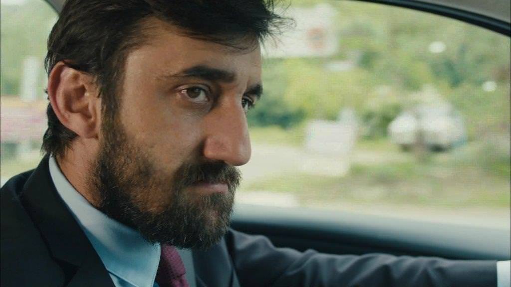 Aileyi Sarsacak Karar… 18. bölüm fotogaleri