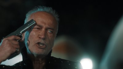 Erman kendini vurmak istedi!